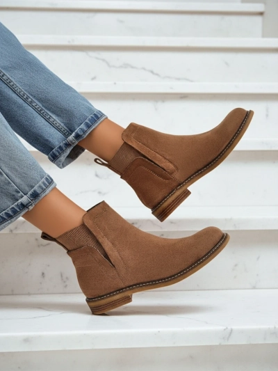 Women's Chelsea-style ankle boots made of eco-suede Veysi