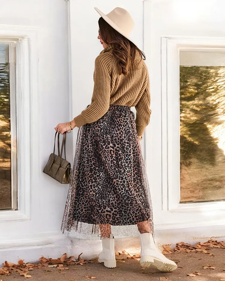 Royalfashion Modelis ar kroni sievietēm ar tule