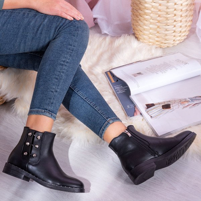 Black boots with metallic accents Waldi - Footwear