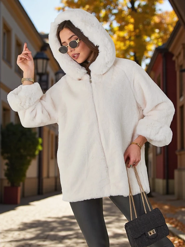 Пальто из искусственного меха для женщин от Royalfashion