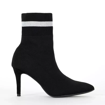 OUTLET Black boots on a high heel with a decorative upper a'la Kiki sock - Footwear