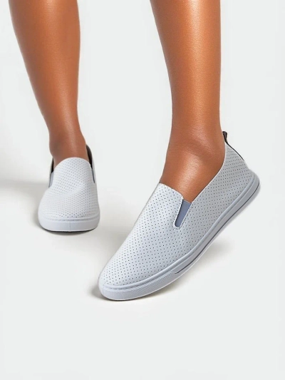 Royalfashion Women's perforated slip-on shoes Eppes