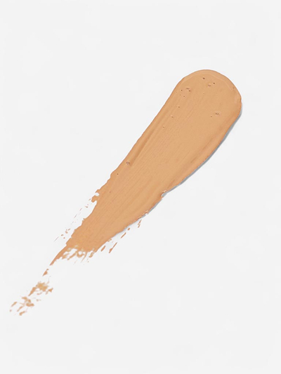 Face concealer with Vitamin C