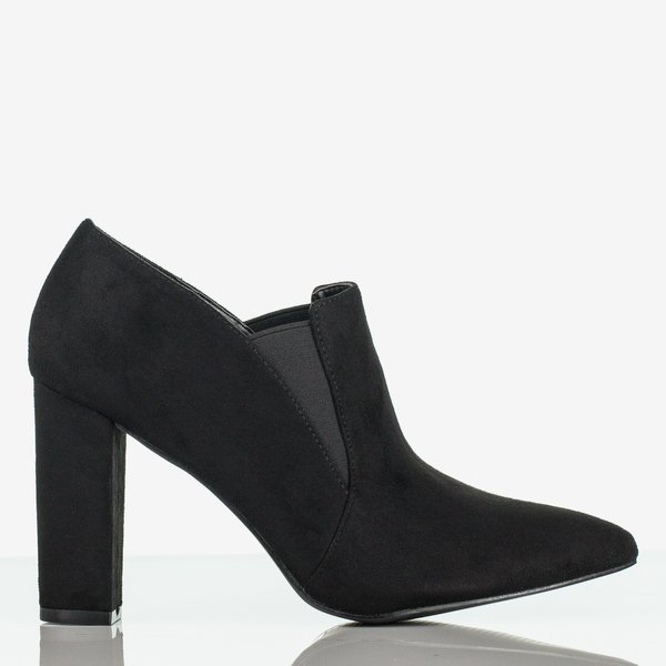 Black boots on the upper Prisha post - Footwear 1