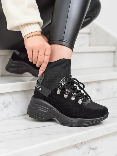 Royalfashion Women's black insulated Aleppo sneakers