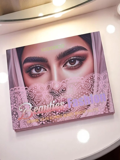 Beauties Fashion Palette 45 eyeshadows with glitter and matte Champagne Ruby Glamour
