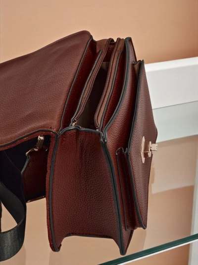 Väike naiste öko-nahast käekott Esmira