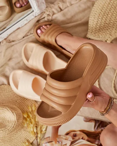 Royalfashion Sieviešu gumijas čības Kooli