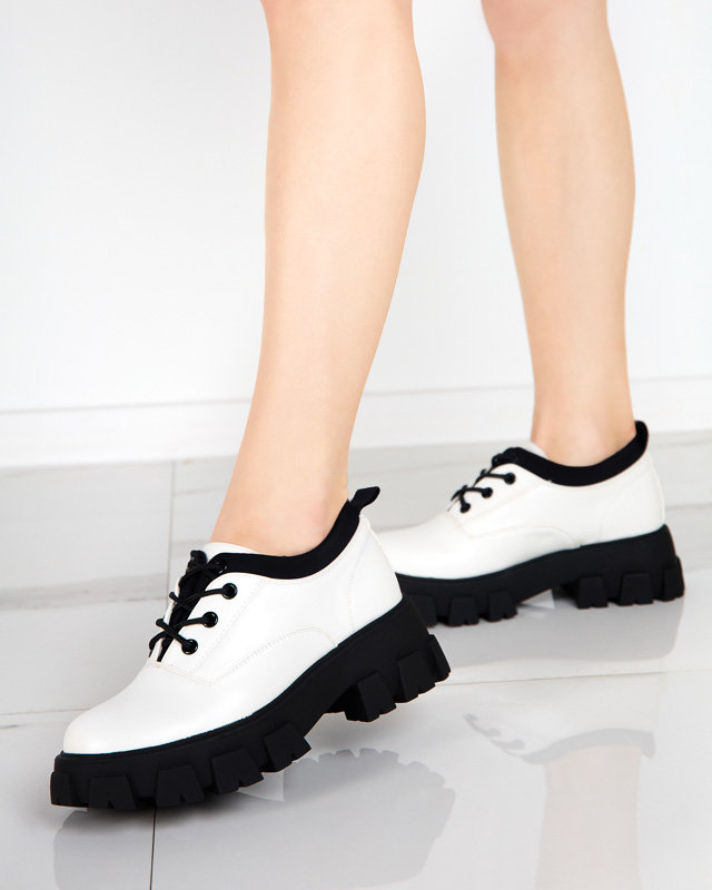 OUTLET Sieviešu eko-ādas apavi baltā krāsā Ozud-Footwear