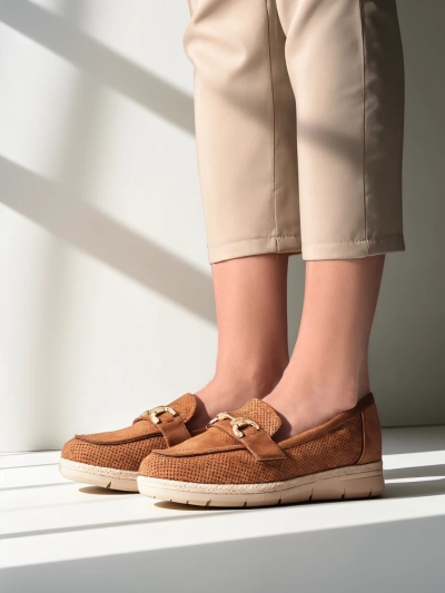 Royalfashion Women's low shoes with a decoration on the toe