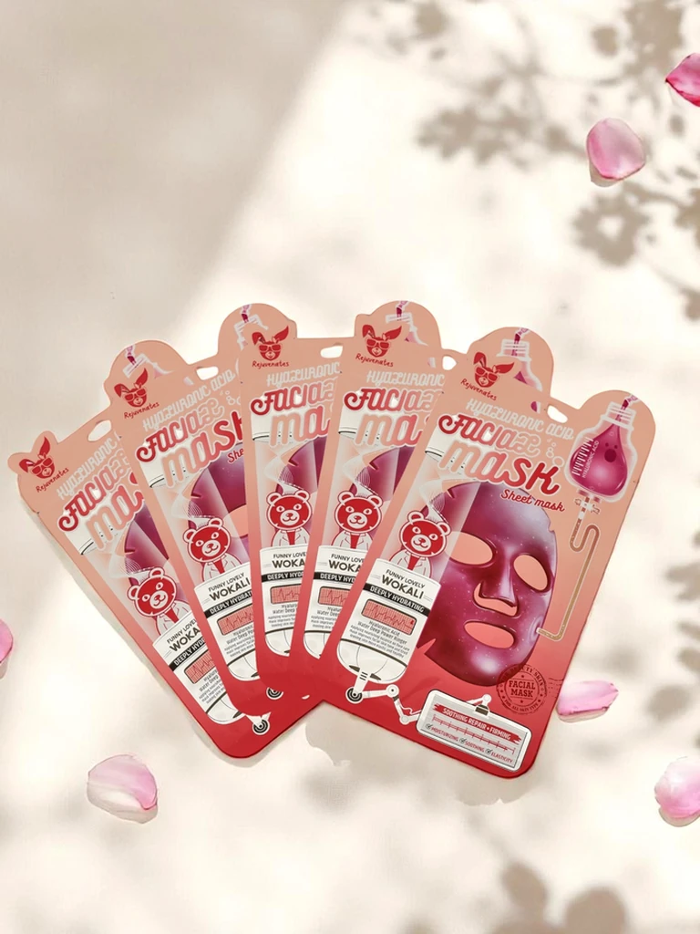 Face mask with hyaluronic acid soothing and firming