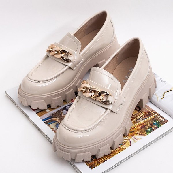 Light beige women's lacquered half shoes with chain Ginevra - Footwear
