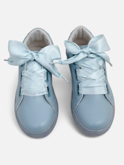 Royalfashion Sieviešu ekoloģiskā āda kedas ar dekoratīvām auklām Etti