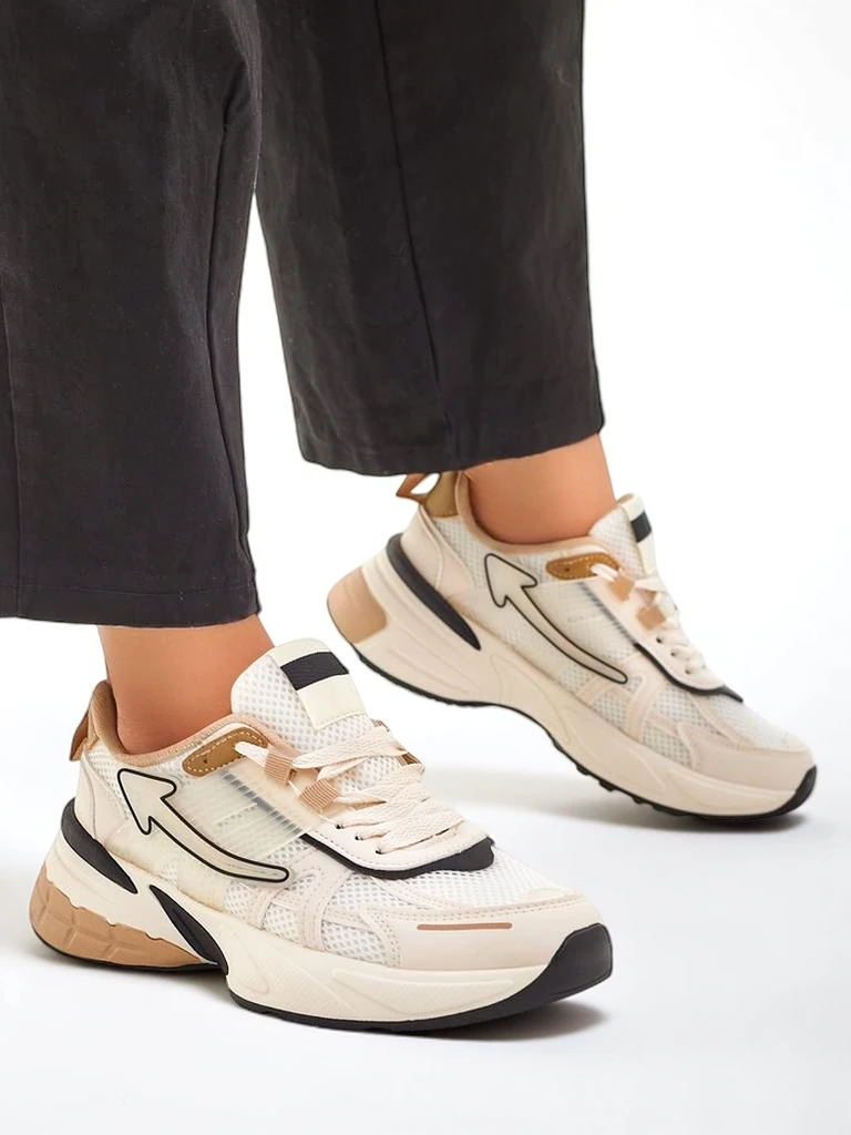 Royalfashion Women's sporty sneakers with thicker sole Beysa