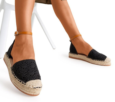 Czarne espadryle z ażurową cholewką Asti - Obuwie