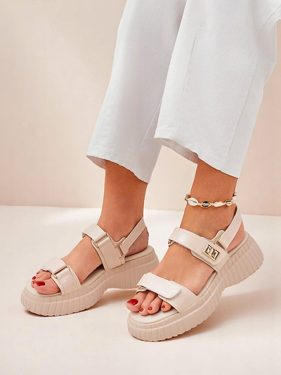 Royalfashion Women's sandals on a thicker sole Aganda