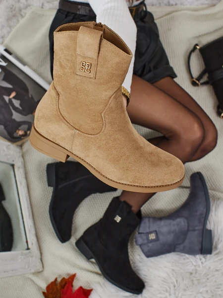 Women's Kelmoria Faux Suede Ankle Boots