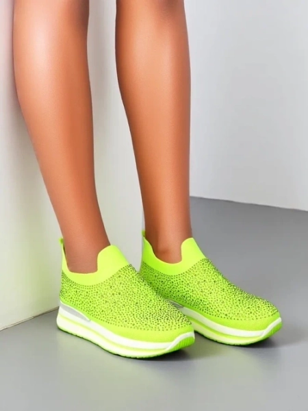 Royalfashion Sieviešu sporta apavi ar rhinestones. Adeq