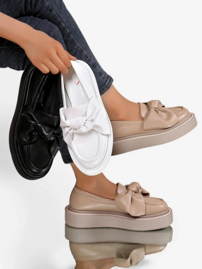 Royalfashion Elegant women's moccasins with a bow Ortto