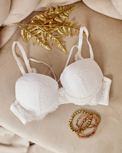 Royalfashion Women's bra decorated with lace and straps