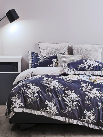 Royalfashion Patterned bedding with frill 160x200 set of 3 PIECES
