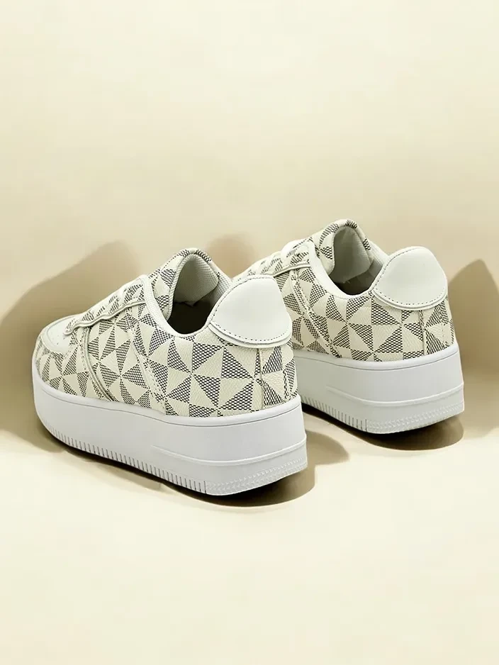 Royalfashion Women's sports shoes with Ozofio print