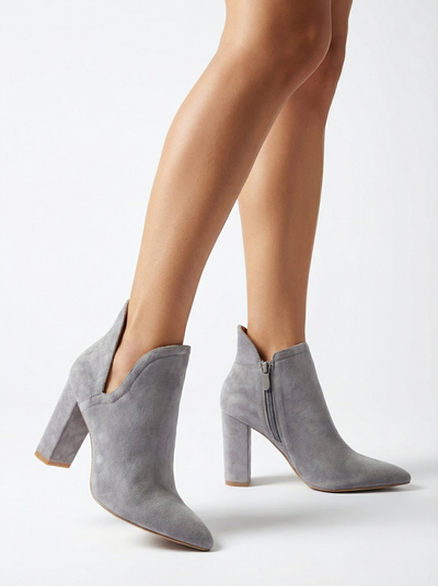 Gray ankle boots with cut from Alania - Footwear