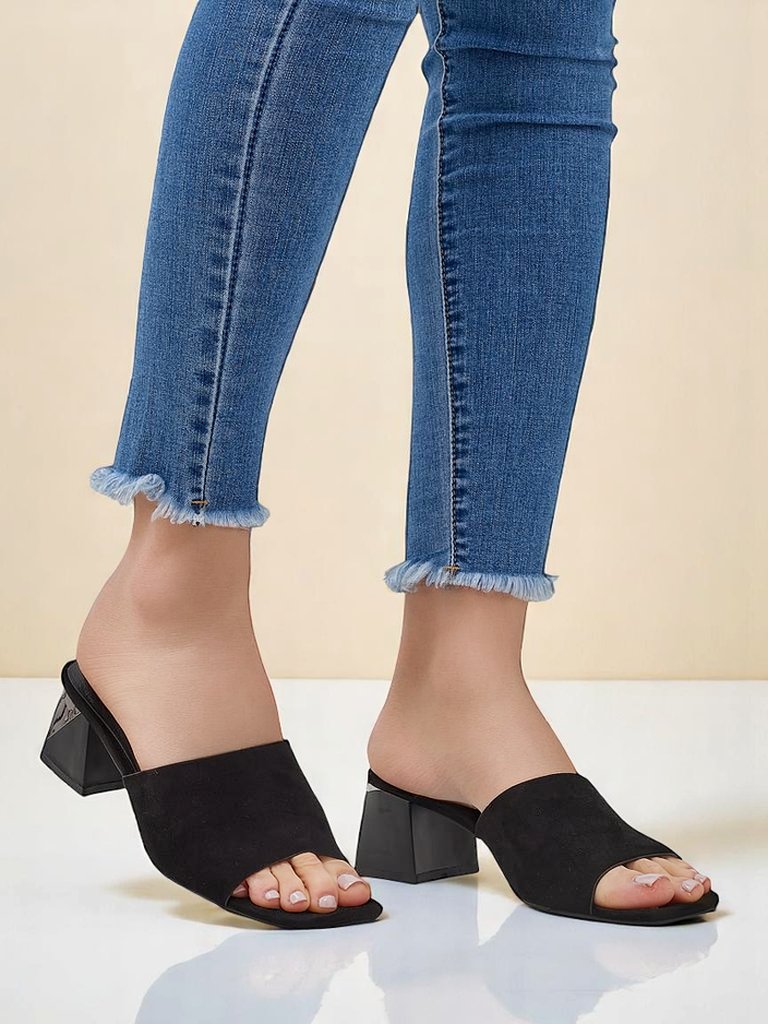 Женские шлепанцы Royalfashion с декоративным каблуком Vollatie