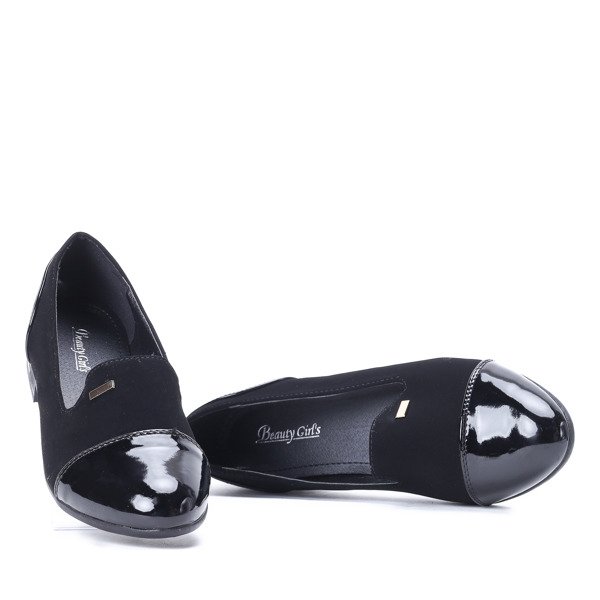 Czarne mokasyny z lakierowanym noskiem Nestoret - Obuwie