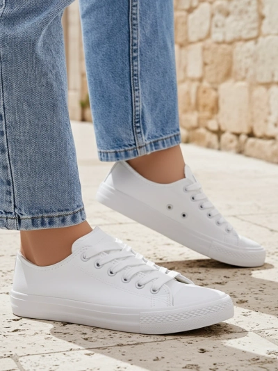 Aurelia Bianche – adidași albi Royalfashion din piele ecologică, plați