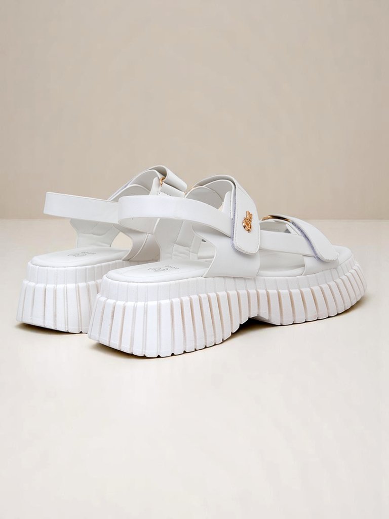 Royalfashion Sieviešu sandales ar biezāku zoli Hortez