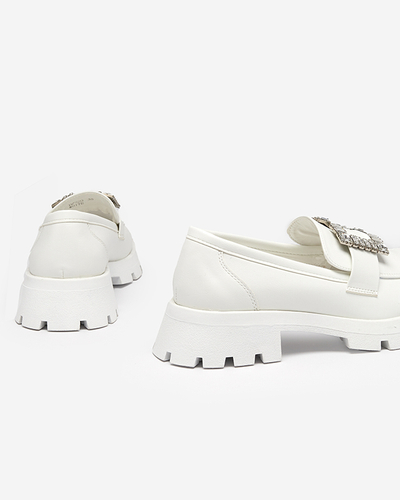 White matt women's shoes with a silver Vusito buckle - Footwear