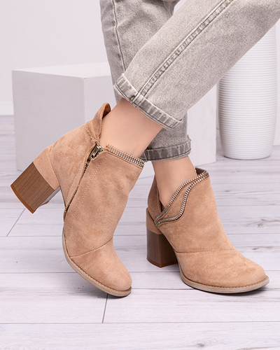 Light brown women's insulated boots on a post Mukis - Footwear