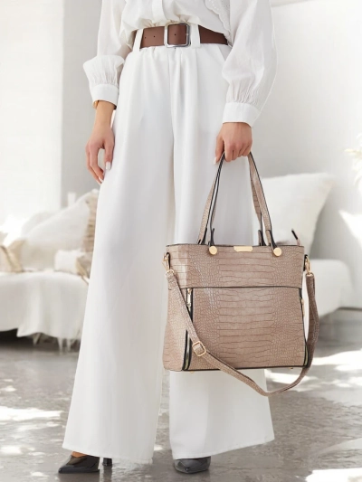 Royalfashion лакирана rokassoma ar kalumu