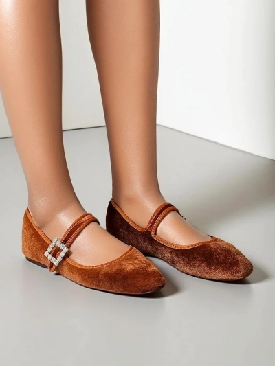 Royalfashion Women's ballerinas a' la velvet with a buckle and strap Enribes