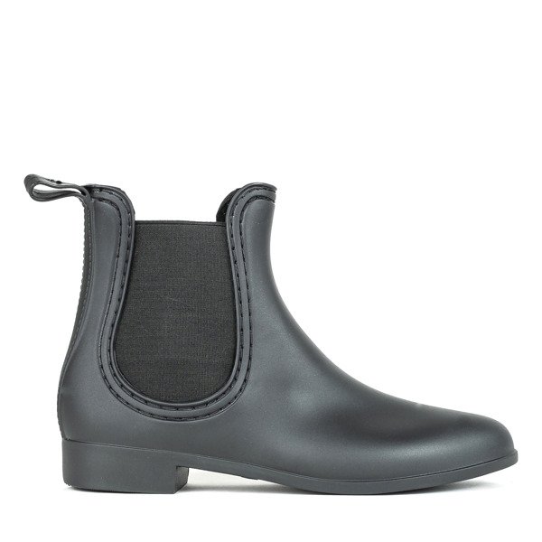 Black low boots with almond toe Bergen - Footwear 1
