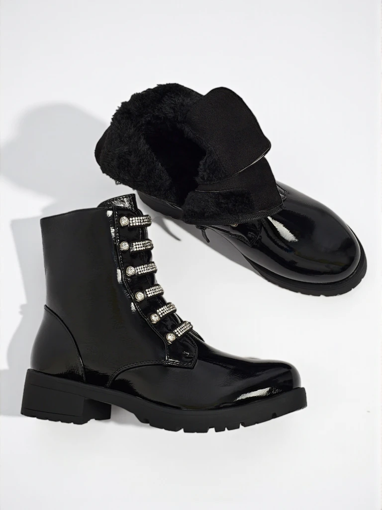 Gelakte Fjorra veterlaarsjes voor dames