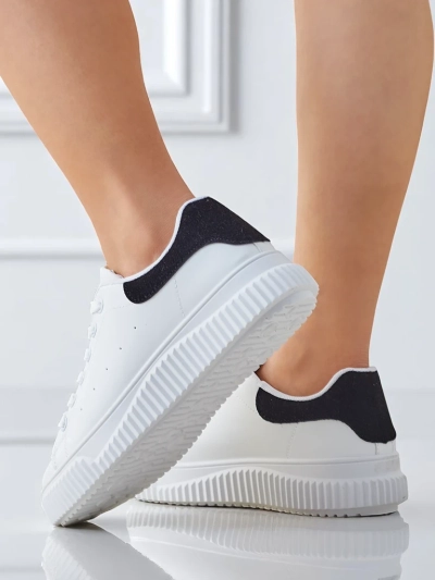 Женские кроссовки Callista на платформе из экокожи бело-черные
