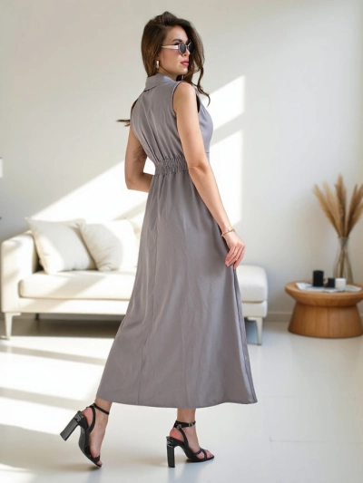 Royalfashion Women's sleeveless dress with a wrap neckline Bizness