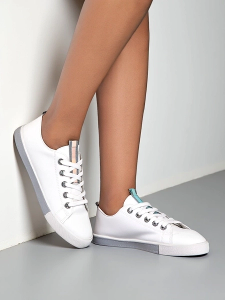 Royalfashion Women's openwork sneakers Tareb