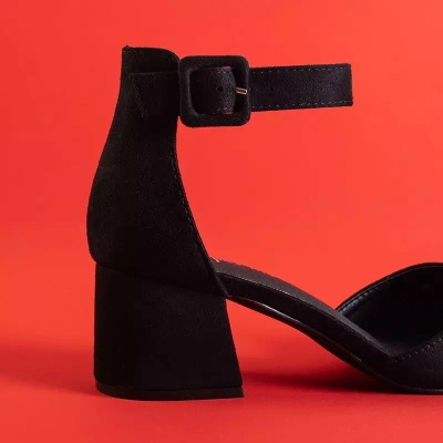 OUTLET Black women's sandals on the Juti post - Footwear