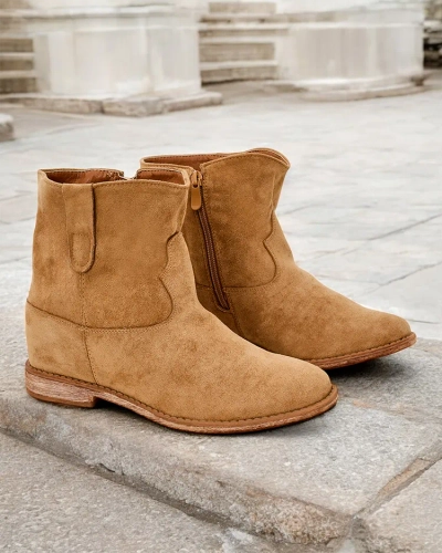 Royalfashion Brown ankle boots with cowboy style on covered wedge Patorias