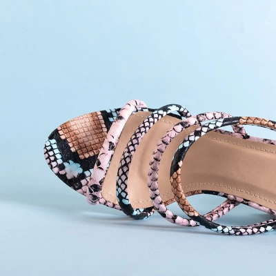 OUTLET Pink slippers with embossing on the higher post of Furlis - Footwear