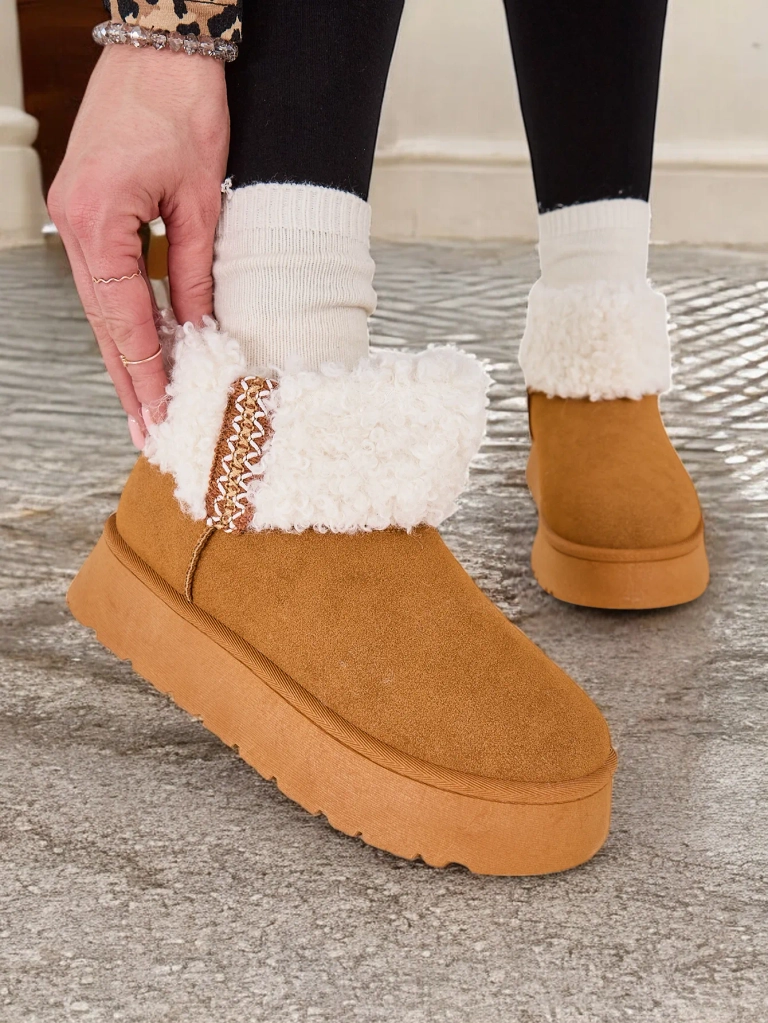 Royalfashion Sieviešu sniega zābaki ar kažokādas apdari Rovvoy