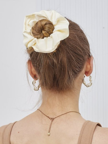 Royalfashion Атласная резинка для волос Satelle Style