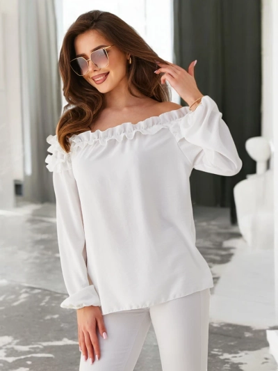 Royalfashion Women's blouse a'la Spanish with a ruffle