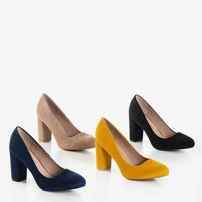 Beige pumps on the Amelle post - Footwear