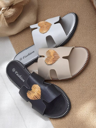 Royalfashion Damskie klapki na płaskiej podeszwie Heart Chic