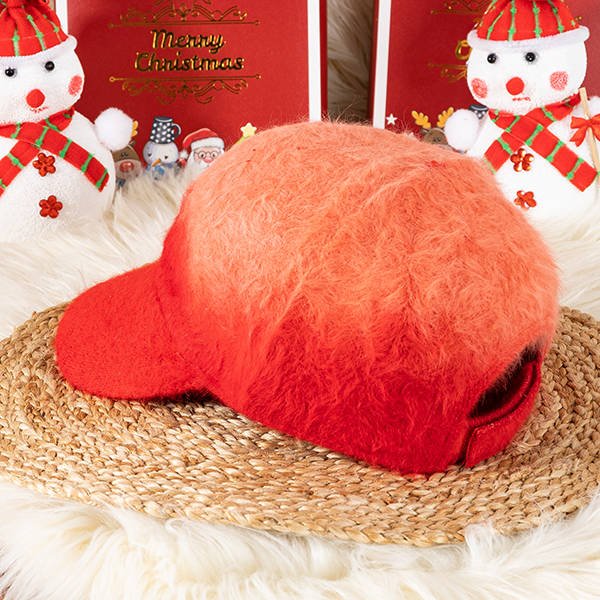 Red fur hat with visor - Caps
