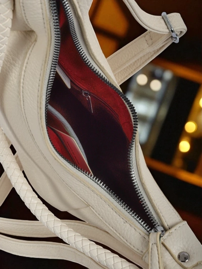 Royalfashion Väike naiste kunstnahast dekoratiivse rihmaga käekott Lacquea